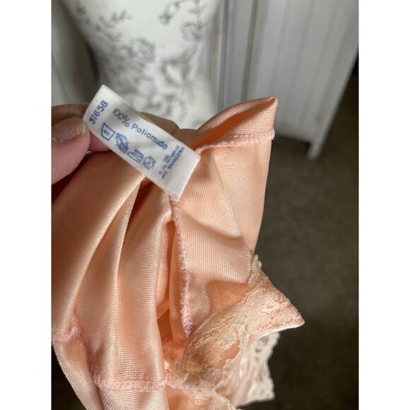 Vintage 1980s DEl Rio Peach Orange Lingerie Tank Satin & Lace Small / Medium - Picture 4 of 6